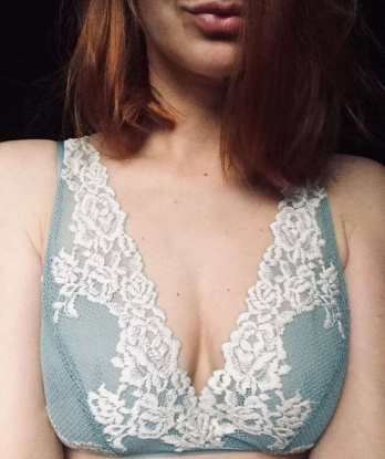 Я знаю, как удовлетворить даже самые смелые фантазии. В моем арсенале разнообразие услуг, которые позволят тебе полностью расслабиться и наслаждаться. Чувствуй себя королем, рядом со мной ты будешь только одним классическим называюся на этапах любви❤️❤️. Мои отзывы говорят сами за себя - я стану твоей заветной мечтой. Полюбуйся моими фото и узнай, что настоящая страсть живет в Москве. Жду твоего звонка!💋💋 7040, 29 лет